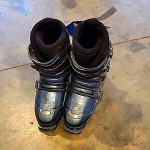 𝅺SKI boots,Raichle,size 27.0 